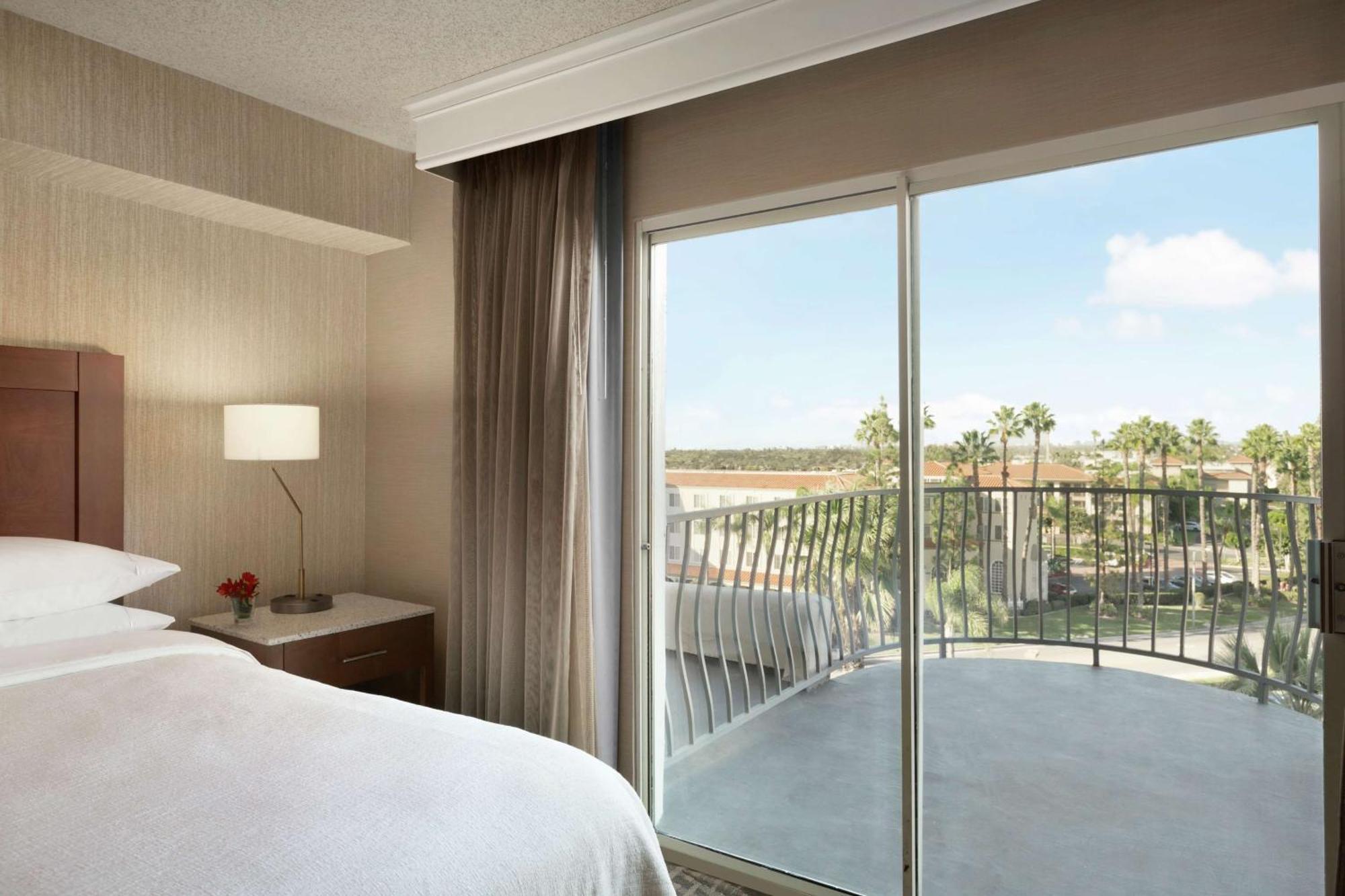 Embassy Suites By Hilton Santa Ana Orange County Airport Dış mekan fotoğraf