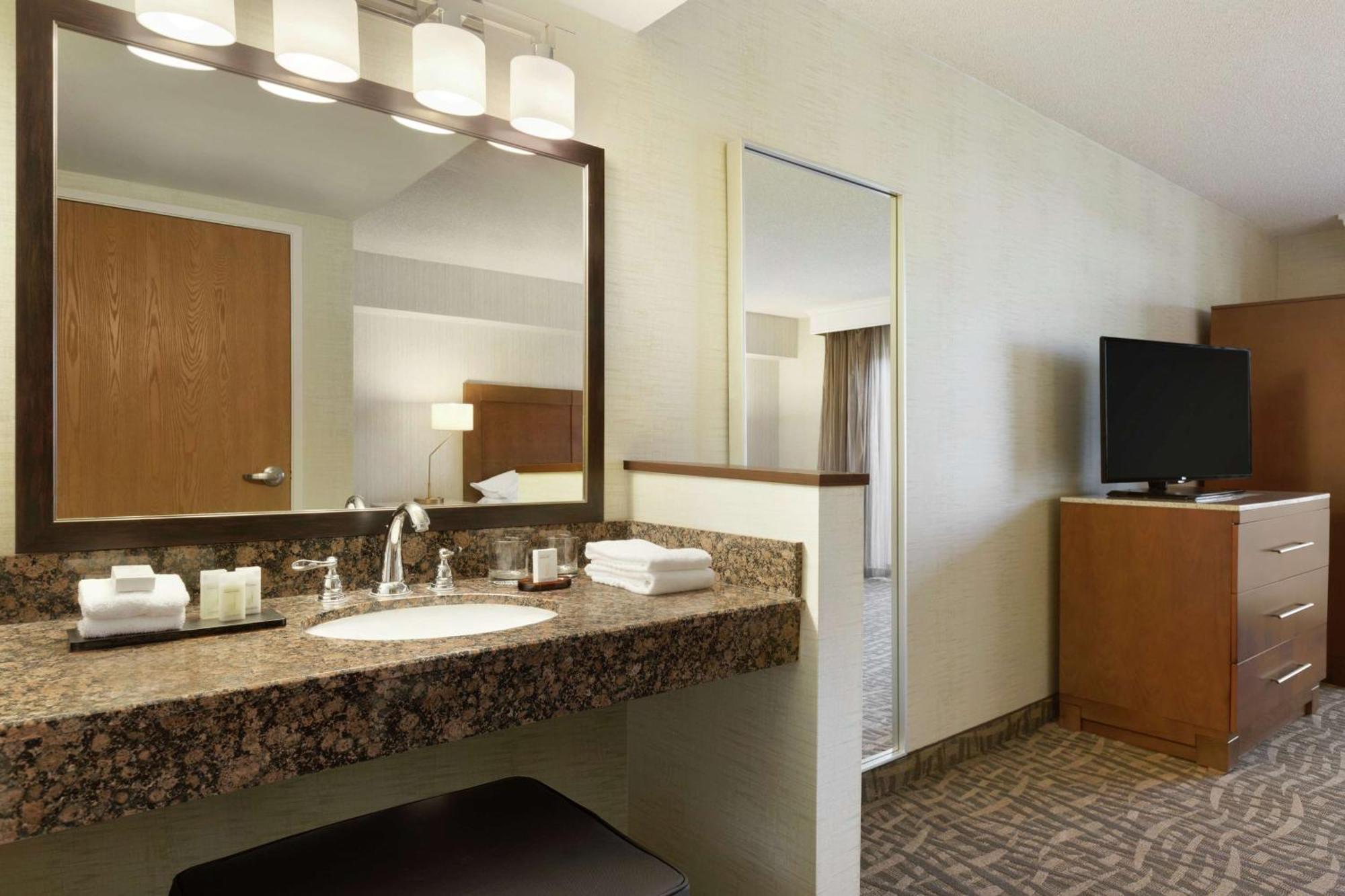 Embassy Suites By Hilton Santa Ana Orange County Airport Dış mekan fotoğraf