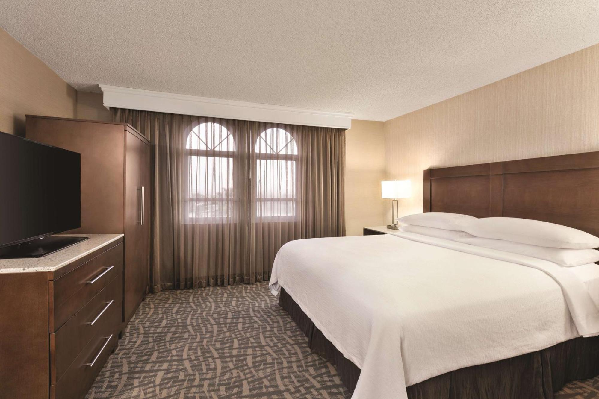 Embassy Suites By Hilton Santa Ana Orange County Airport Dış mekan fotoğraf
