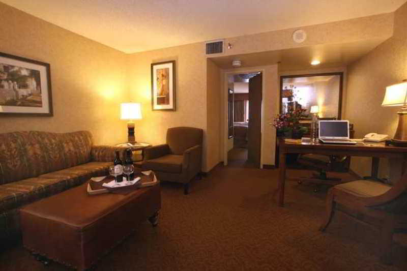 Embassy Suites By Hilton Santa Ana Orange County Airport Oda fotoğraf