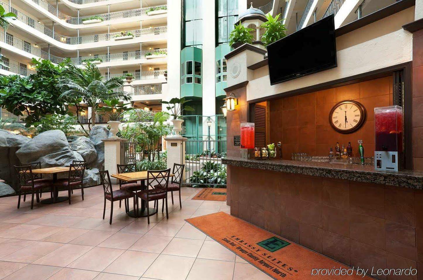 Embassy Suites By Hilton Santa Ana Orange County Airport Dış mekan fotoğraf